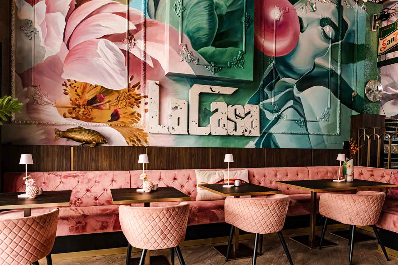 How Much Should Restaurant Furniture Cost? A B2B Pricing Breakdown