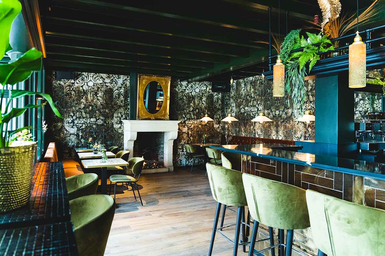 Custom Bar Design: A Procurement Guide